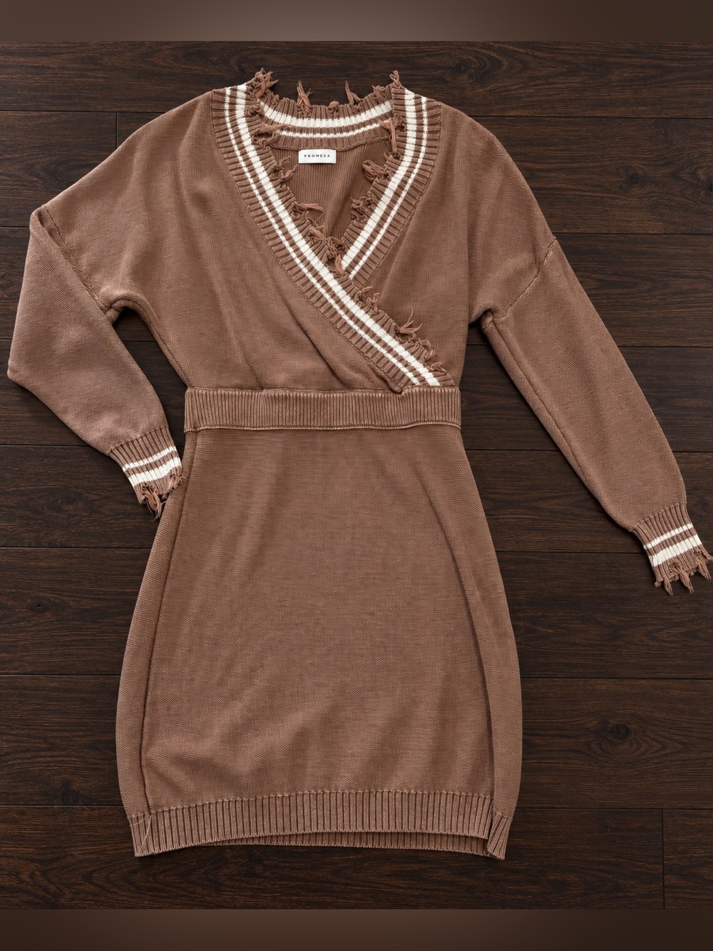 Promesa Mocha Distressed Sweater Dress – Size Small new no tags